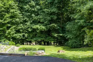 24 Mountain Ave, Middletown, NY 10940 - Photo 9