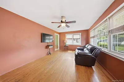 24 Mountain Avenue, Middletown, NY 10940 - Photo 13
