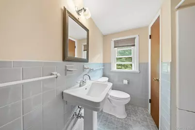 24 Mountain Avenue, Middletown, NY 10940 - Photo 27