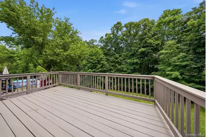24 Mountain Avenue, Middletown, NY 10940 - Photo 11