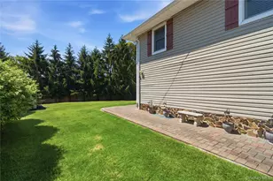 50 Amsterdam Rd, Smithtown, NY 11787 - Photo 39