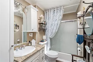 50 Amsterdam Rd, Smithtown, NY 11787 - Photo 17