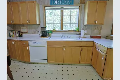 16 Highview Avenue, Wurtsboro, NY 12790 - Photo 9