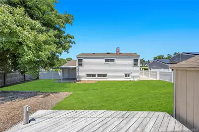 112 Washington Street, Farmingdale, NY 11735 - Photo 7
