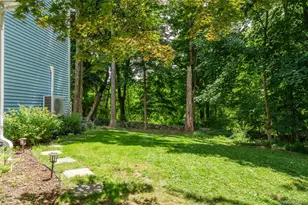 9 Windsor Ct, Poughkeepsie, NY 12601 - Photo 19