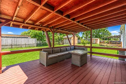 168 W 21st Street, Deer Park, NY 11729 - Photo 3