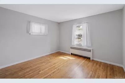 168 W 21st Street, Deer Park, NY 11729 - Photo 15