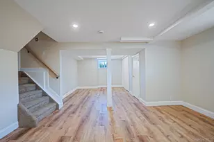 25 Greentree Dr, Oakdale, NY 11769 - Photo 31