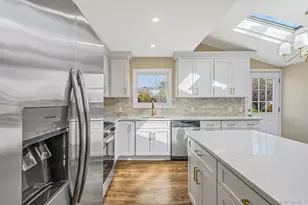 25 Greentree Dr, Oakdale, NY 11769 - Photo 5