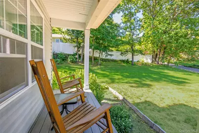 27 Cleveland Avenue, Selden, NY 11784 - Photo 5