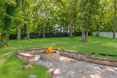 27 Cleveland Avenue, Selden, NY 11784 - Photo 19