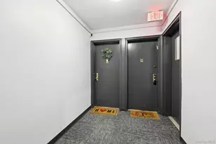 30 N Broadway, White Plains, NY 10601 - Photo 9