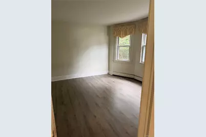 7 Chestnut Street, Westbury, NY 11590 - Photo 5
