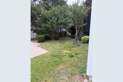 7 Chestnut Street, Westbury, NY 11590 - Photo 17