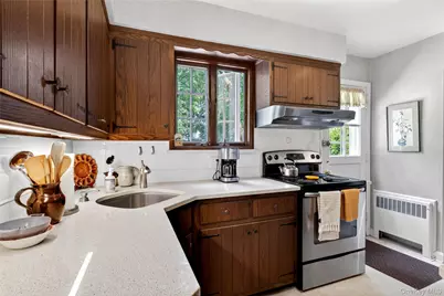 18 Old Farm Road, East Hills, NY 11577 - Photo 11