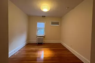 8 Bogart Ave, Port Washington, NY 11050 - Photo 9