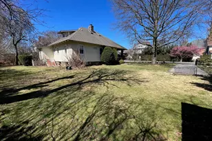 8 Bogart Ave, Port Washington, NY 11050 - Photo 23