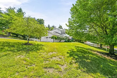 2 Sloane Court, Stony Point, NY 10980 - Photo 3