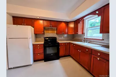3 Abbey Road, Hyde Park, NY 12538 - Photo 9