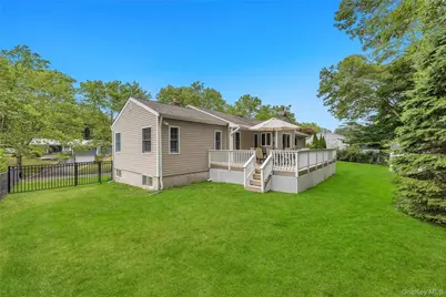 4 Long Hill Road, Smithtown, NY 11787 - Photo 37