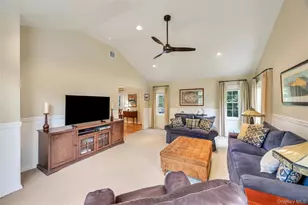 4 Long Hill Rd, Smithtown, NY 11787 - Photo 7