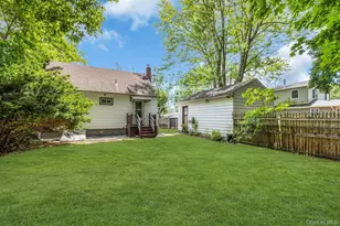 96 Washington Dr, Mastic Beach, NY 11951 - Photo 23