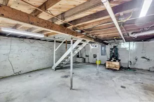 96 Washington Dr, Mastic Beach, NY 11951 - Photo 19