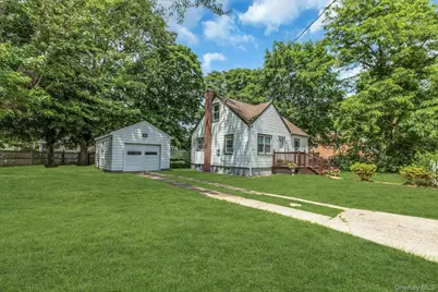 96 Washington Drive, Mastic Beach, NY 11951 - Photo 3