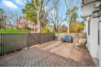 207 Skyline Drive, Coram, NY 11727 - Photo 3