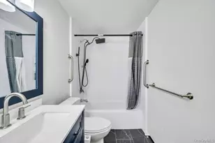 207 Skyline Dr, Coram, NY 11727 - Photo 9