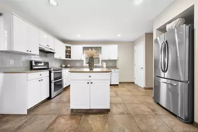 8 Ridge Street, Eastchester, NY 10709 - Photo 9