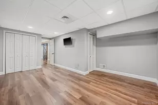 20 Hancock Ct, South Setauket, NY 11720 - Photo 41