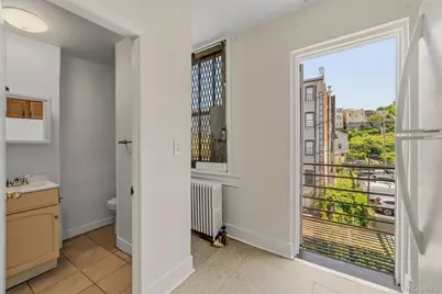 158 Willow Street #4B, Yonkers, NY 10701 - Photo 5