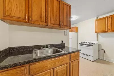 158 Willow Street #4B, Yonkers, NY 10701 - Photo 3