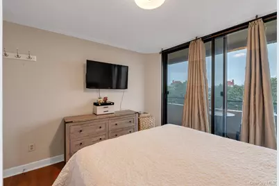 10-24 166 St. Street #7C, Whitestone, NY 11357 - Photo 7