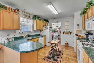 702 Pebble Beach Path, Riverhead, NY 11901 - Photo 21