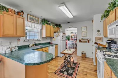 702 Pebble Beach Path, Riverhead, NY 11901 - Photo 7