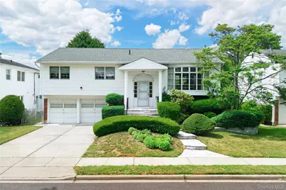 726 University Street, Valley Stream, NY 11581 - Photo 1