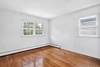726 University Street, Valley Stream, NY 11581 - Photo 9