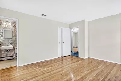 726 University Street, Valley Stream, NY 11581 - Photo 11
