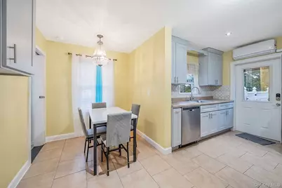 86 Jesse Street, Freeport, NY 11520 - Photo 27