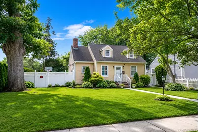 86 Jesse Street, Freeport, NY 11520 - Photo 1