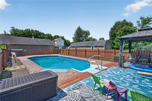 14 Blossom Grove Ct, Highland, NY 12528 - Photo 37