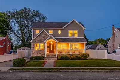 122 Linton Avenue, Lindenhurst, NY 11757 - Photo 1