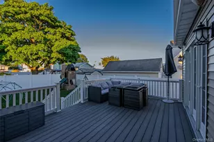 122 Linton Ave, Lindenhurst, NY 11757 - Photo 37