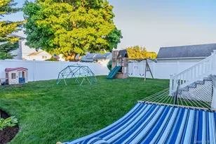 122 Linton Ave, Lindenhurst, NY 11757 - Photo 41