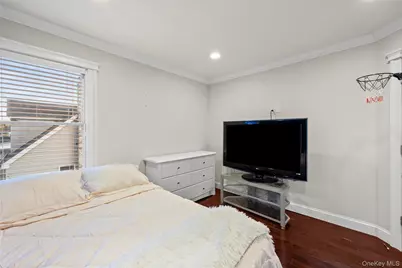 122 Linton Avenue, Lindenhurst, NY 11757 - Photo 27