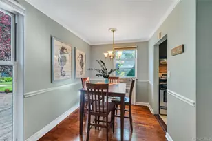 75 Edwards St, Roslyn Heights, NY 11577 - Photo 9