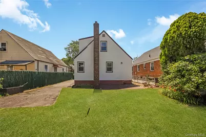 12135 Milburn Street, Springfield Gardens, NY 11413 - Photo 29