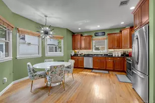 146 Melville Rd, Farmingdale, NY 11735 - Photo 7